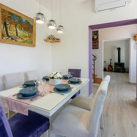 House Tinac
