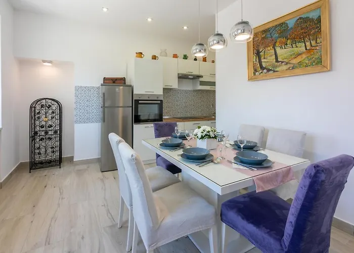 Semesterbostad House Tinac Crikvenica