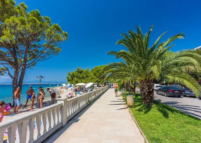 House Tinac Semesterbostad *