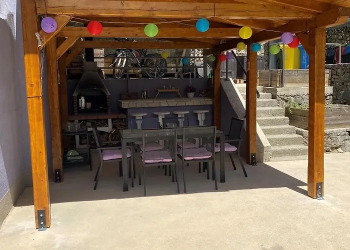 Semesterbostad House Tinac Crikvenica